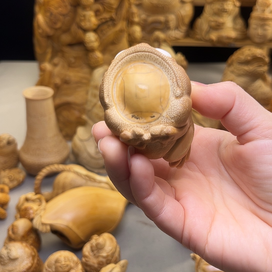 竹哥***?竹根的雕刻艺术