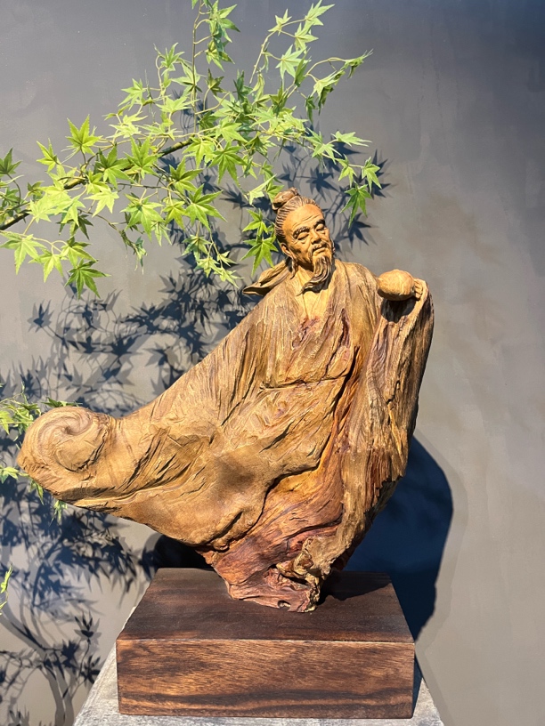 品名：茶圣陆羽 尺寸：58×22×68