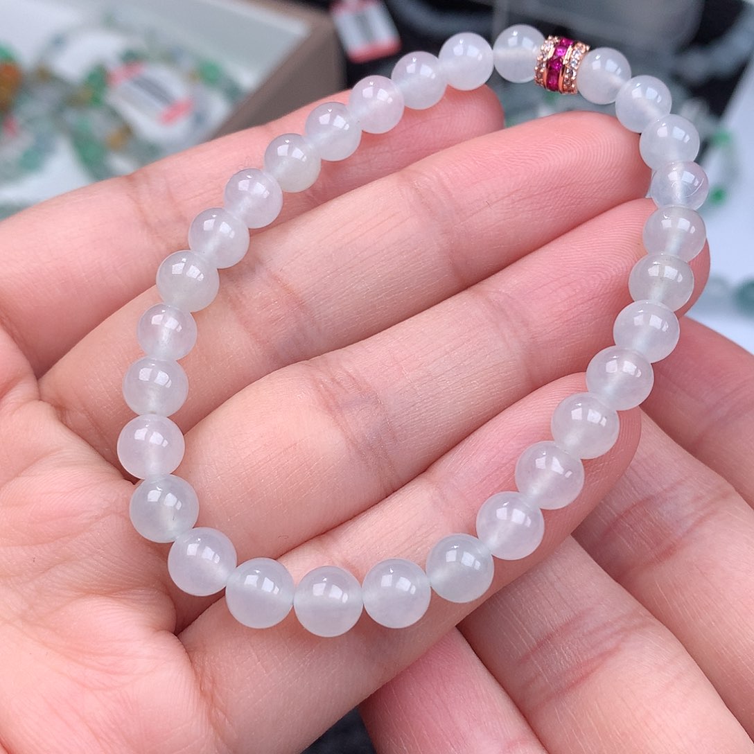 翡翠手链未镶嵌翡翠