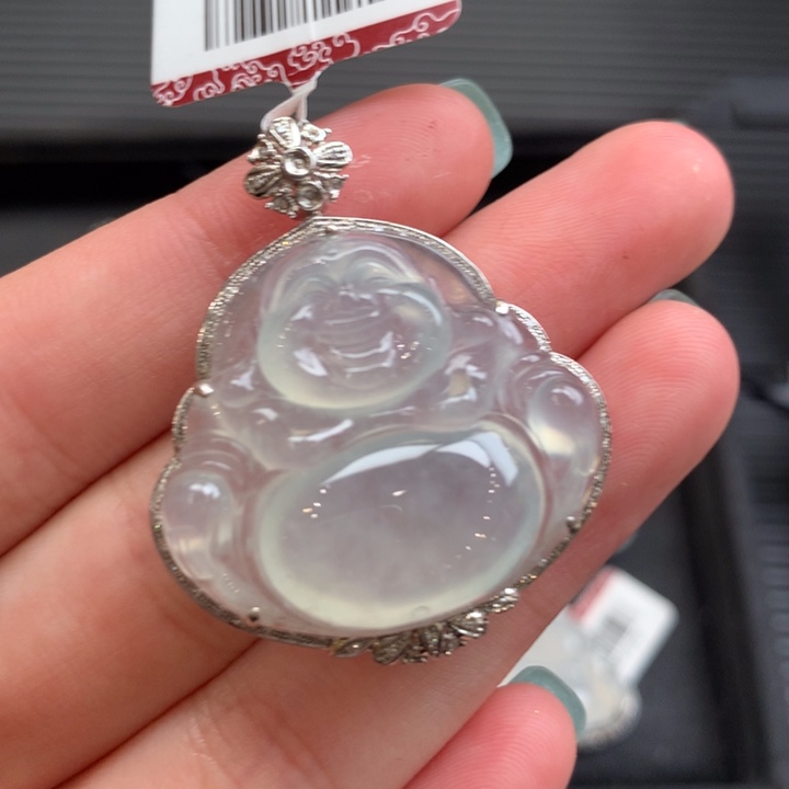 翡翠18K金镶嵌颈饰翡翠