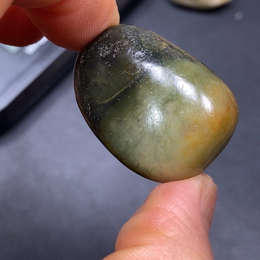 和田玉未镶嵌珠宝奇石