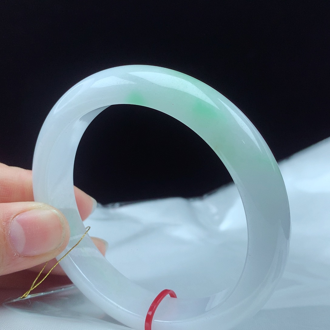 翡翠手镯未镶嵌57圈2604