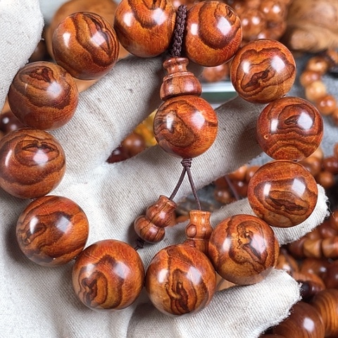 黄花梨/降香黄檀手串/手链蝶恋花，黄金底康梨料