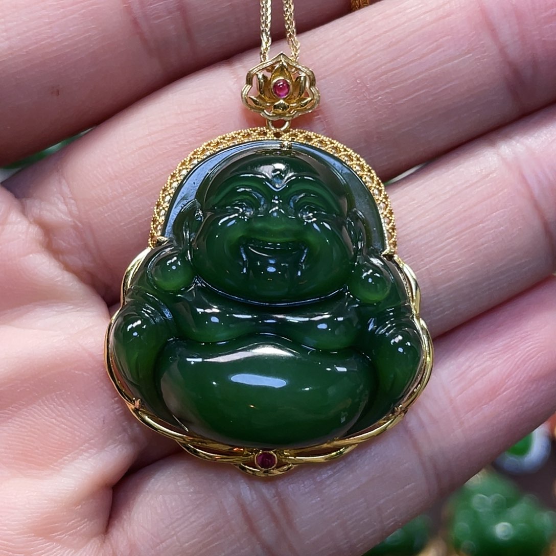 和田玉（碧玉）颈饰18K金镶嵌佛公30mm