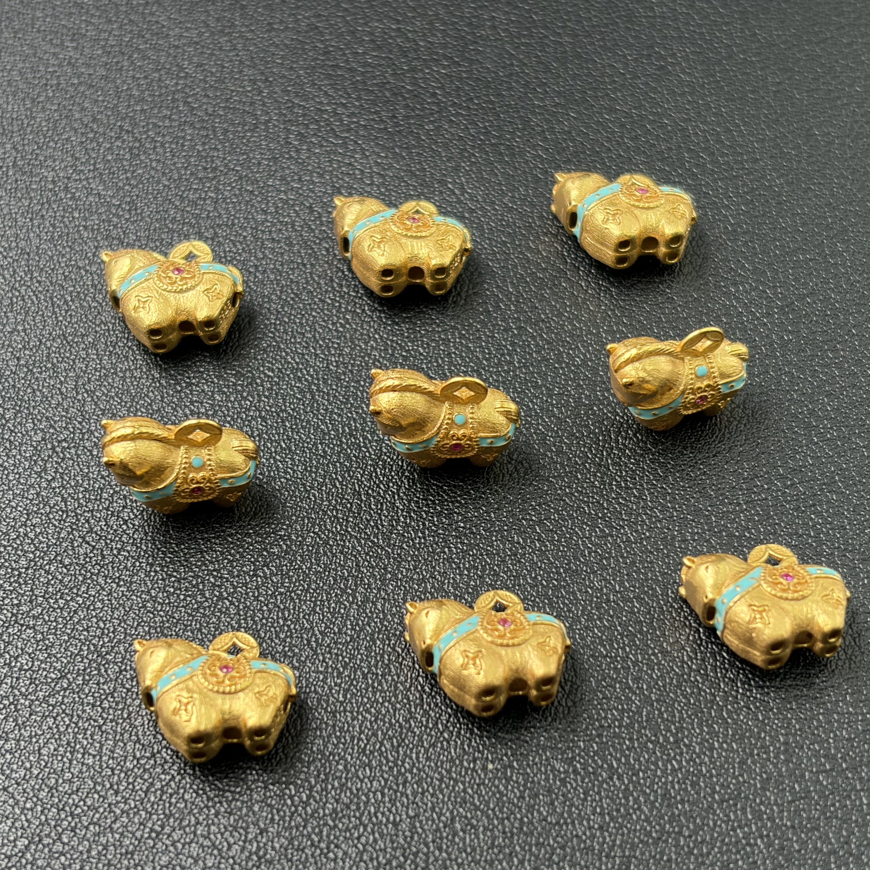 吊坠925银 「戴琴珠宝」DQ5190-S925银金色小马配件（多样性发其一）