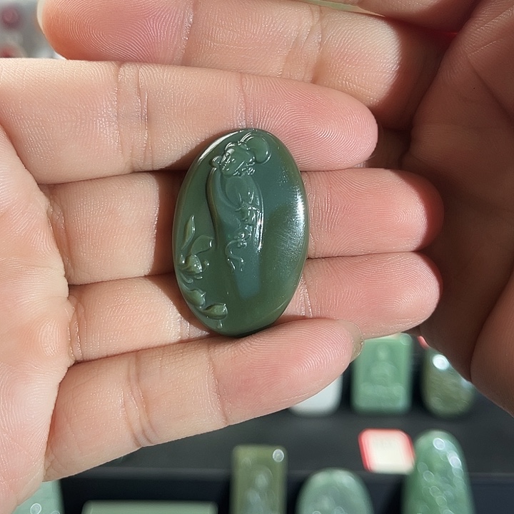 和田玉未镶嵌吊坠(不含链)侍女吊坠