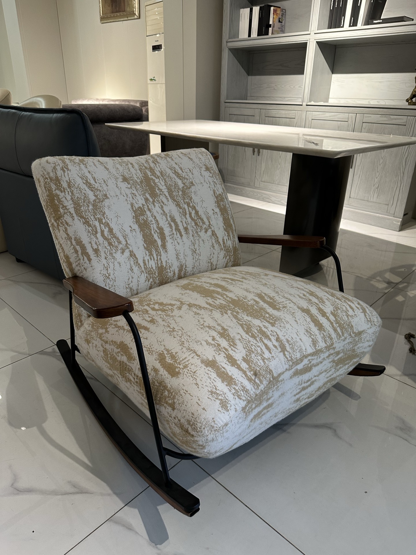 【包邮】哈斯特系列布艺可摇休闲椅880×890×770H