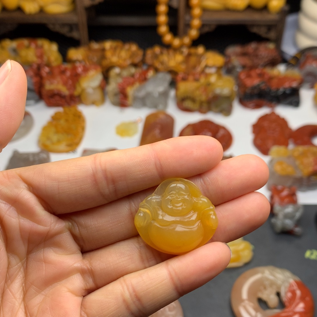 石英质玉（黄龙玉）挂件未镶嵌