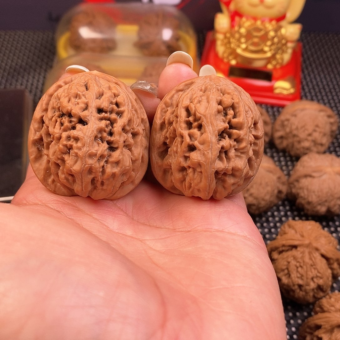 文玩核桃吊坠39尺凤凰台45克