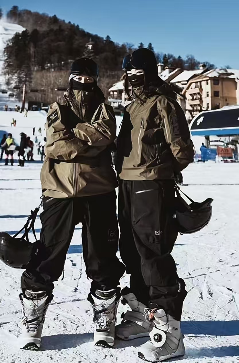 【2.2蕞强硬壳】纯色百搭硬壳冲锋衣+内胆 三合一 户外必备