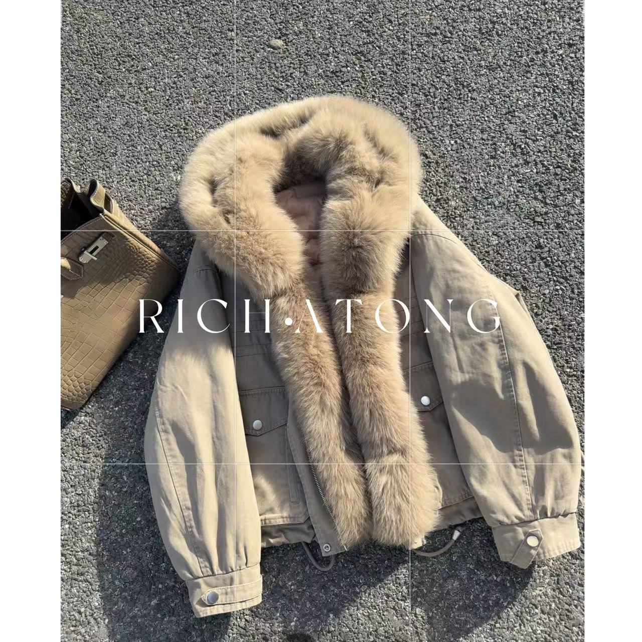 RICH ATONG.-【飞行派克】-202巴恩风狐狸毛90白鹅绒派克服1125-09