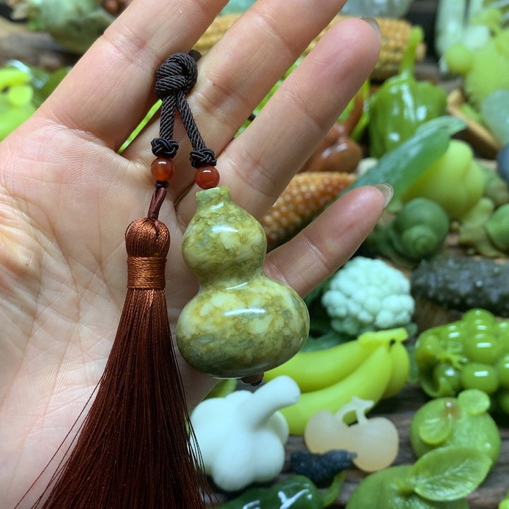 蛇纹石玉手把未镶嵌