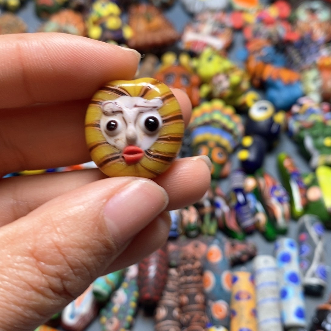 琉璃颈饰印度尼西亚圆饼