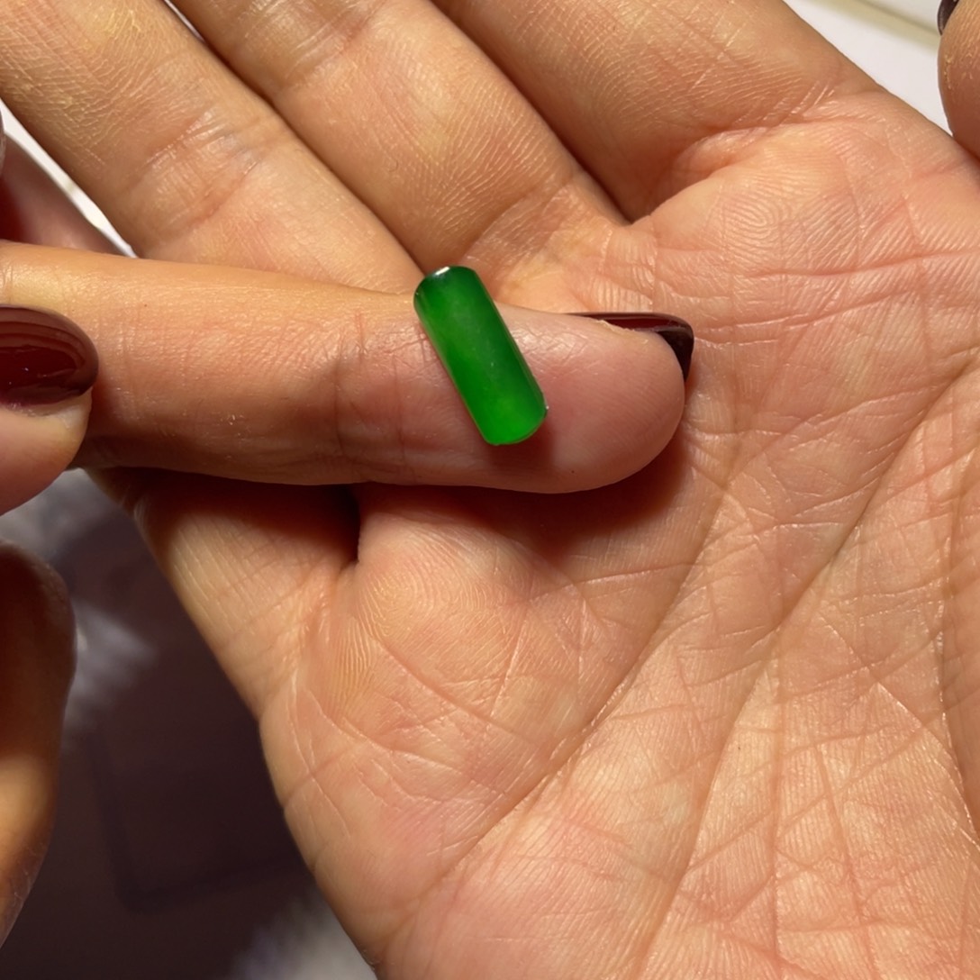 定制翡翠未镶嵌蛋面