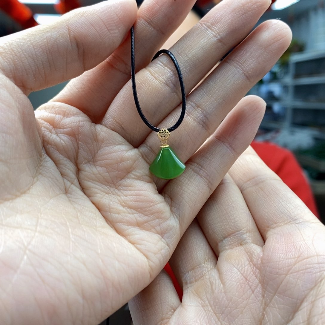 和田玉颈饰18K金镶嵌拍一发一 多样性发货