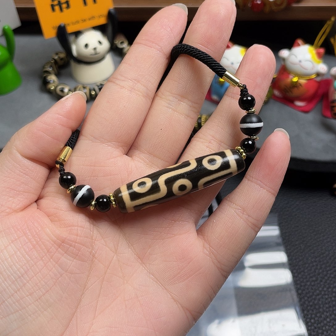 维****玛瑙/玉髓未镶嵌颈饰