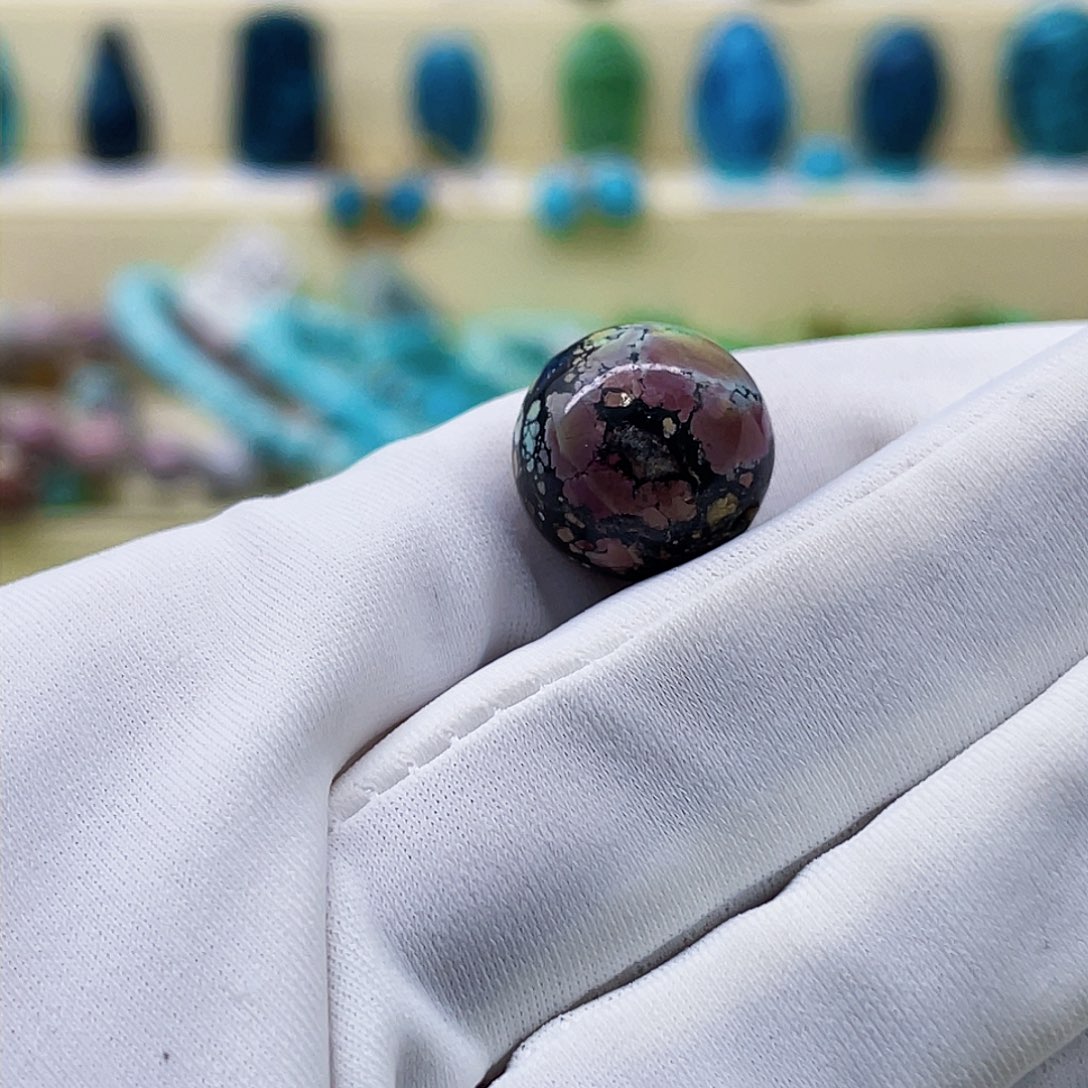 绿松石颈饰未镶嵌