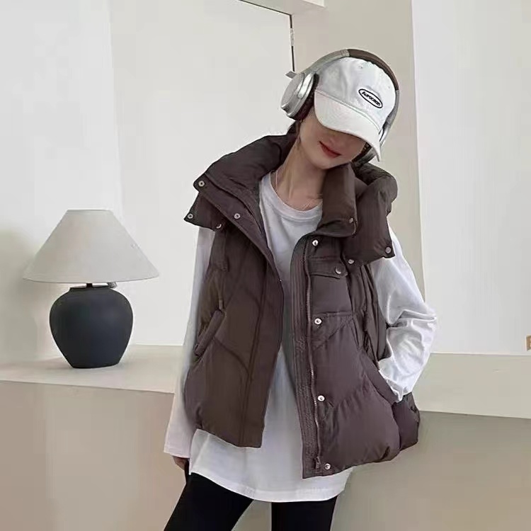 8826女士连帽羽羽马夹