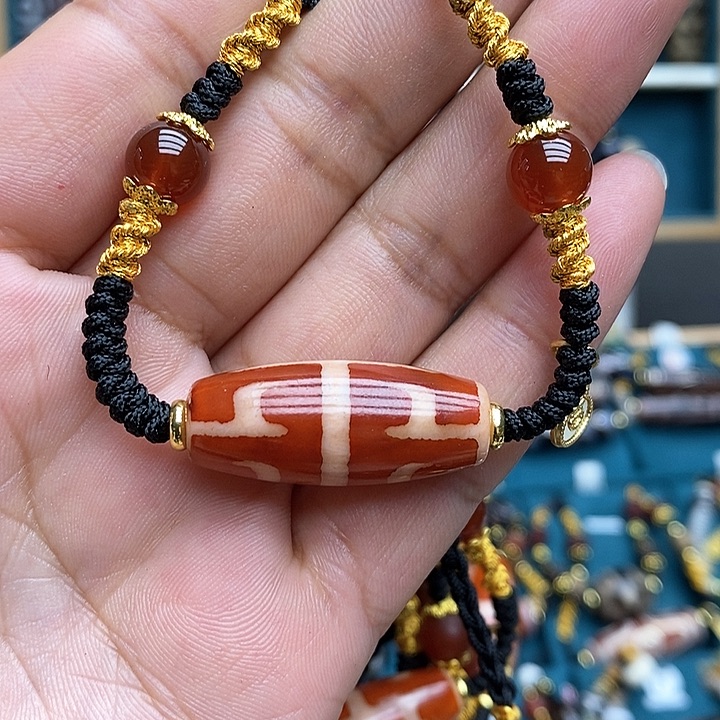 玛瑙/玉髓颈饰合金