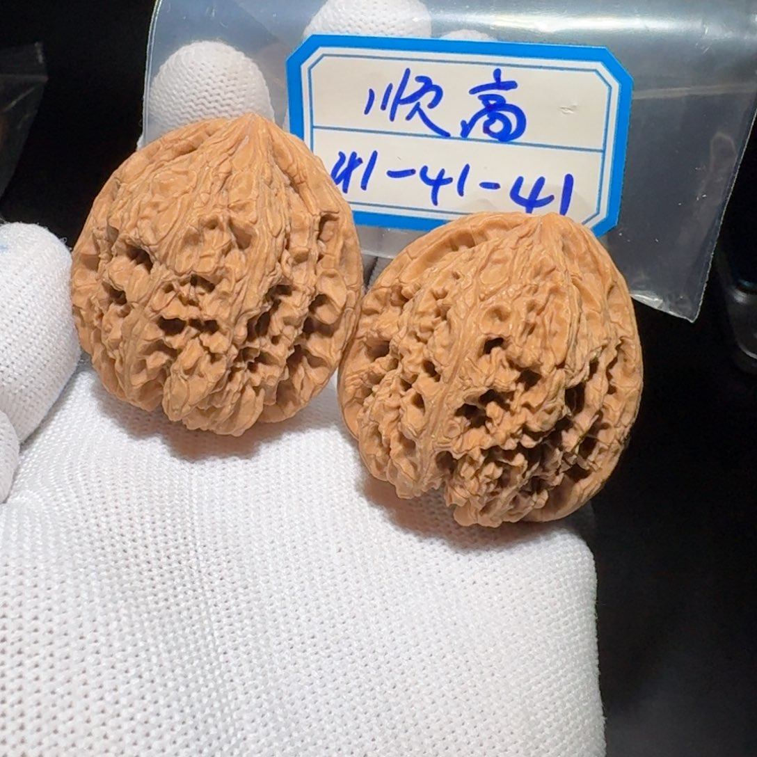 文玩核桃把件7号有修