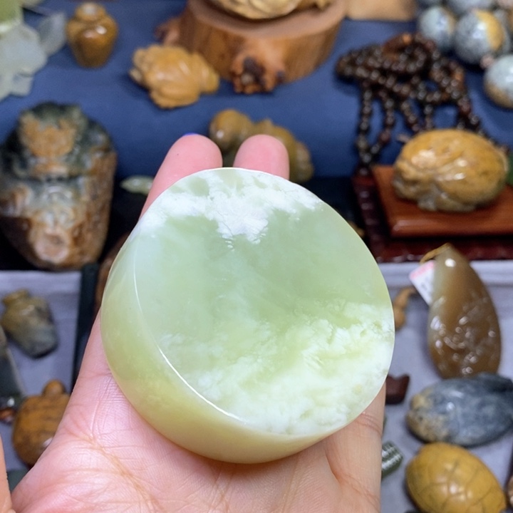 蛇纹石玉镇尺未镶嵌