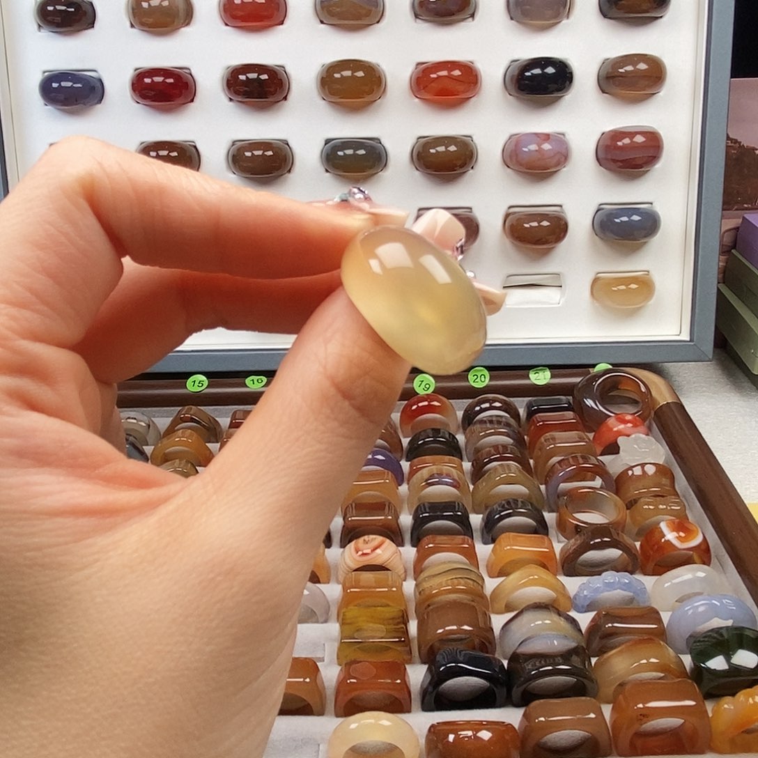 @***人玛瑙/玉髓合金戒指