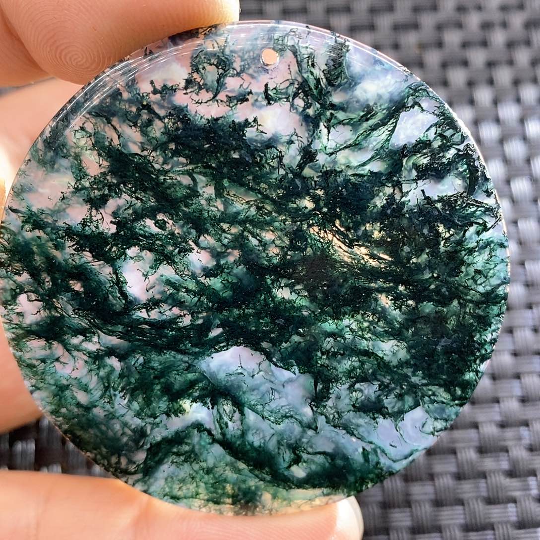 玛瑙/玉髓颈饰未镶嵌?