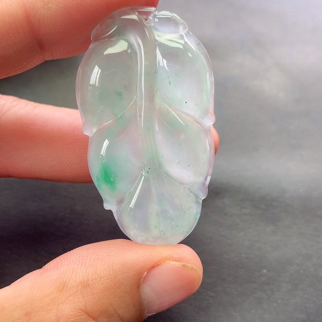 颈饰未镶嵌石英质玉