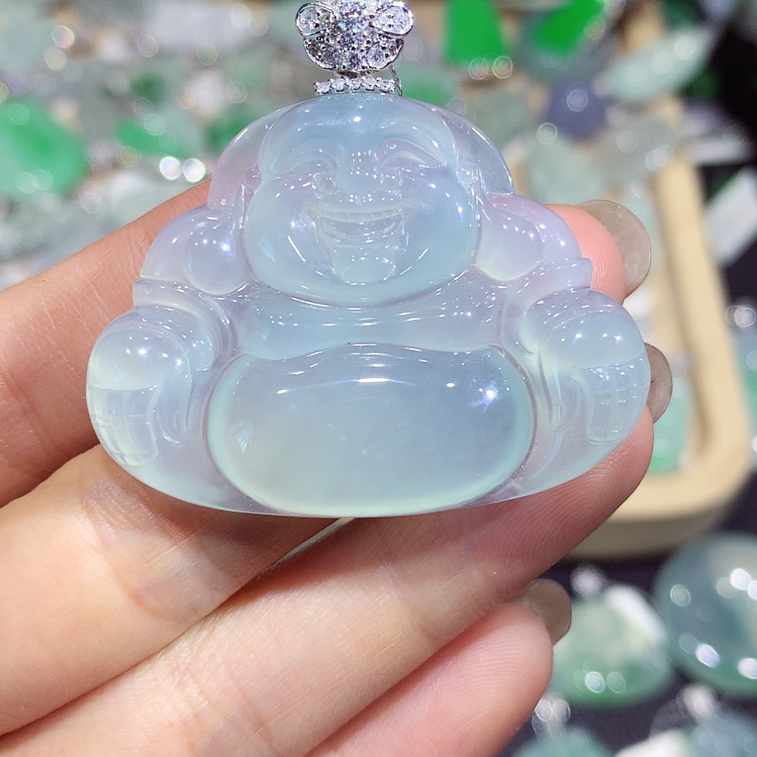 翡翠18K金镶嵌颈饰佛