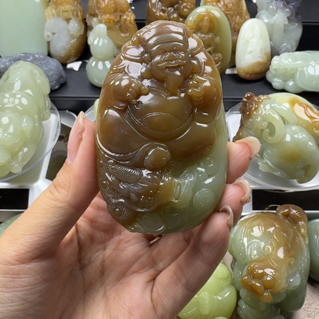 诚***修和田玉未镶嵌把件