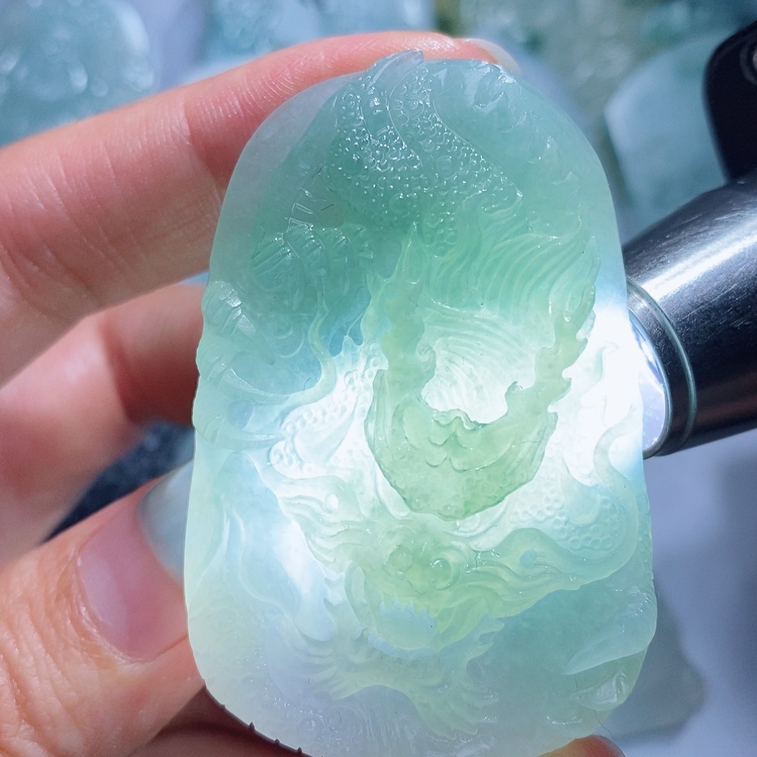 定制翡翠未镶嵌毛货付款后确认抛光