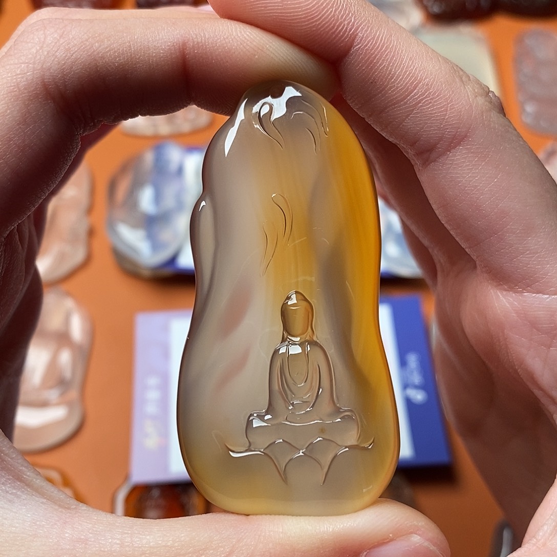 步***莲玛瑙/玉髓未镶嵌颈饰