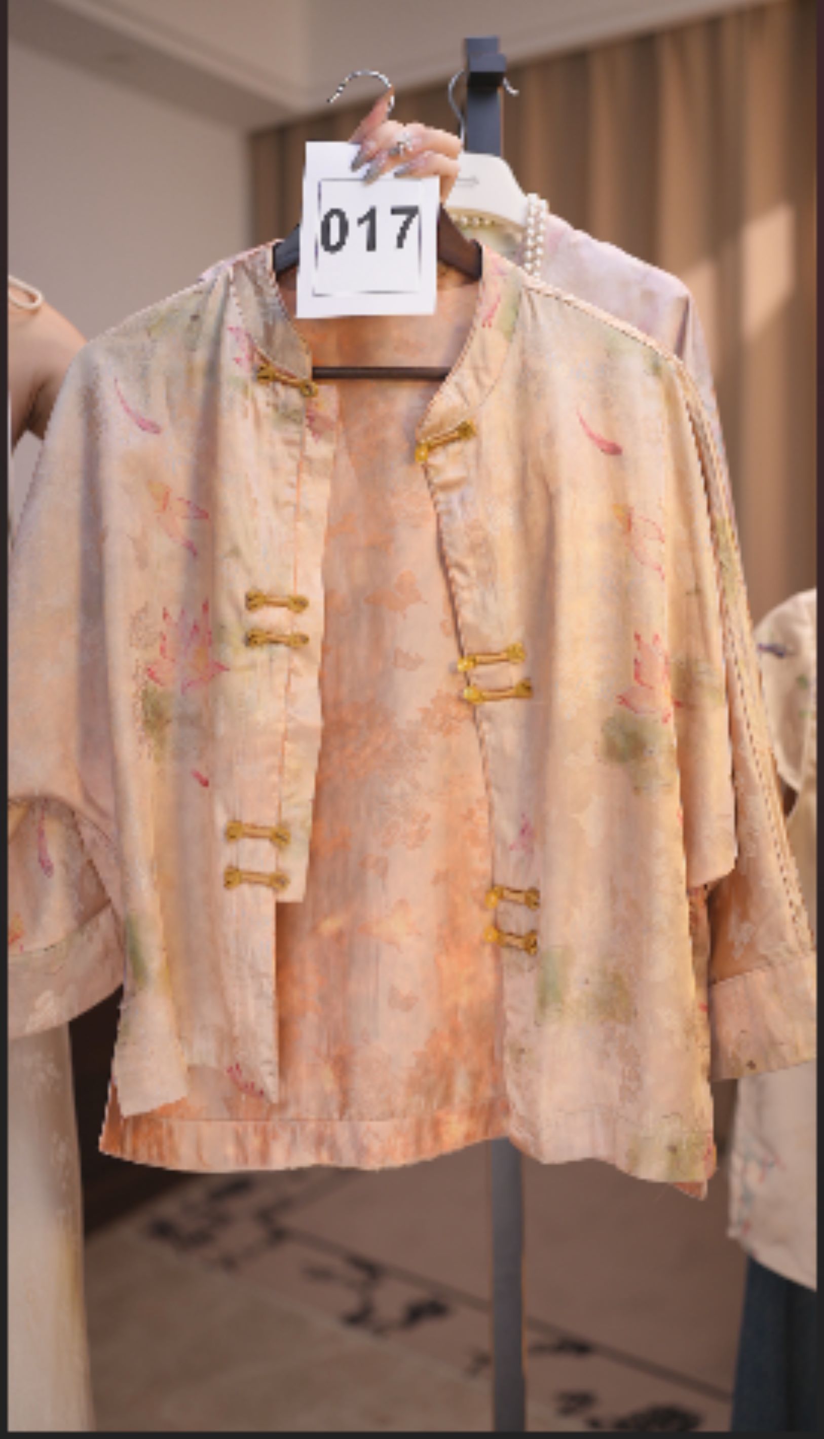 双面双重香槟色国风外套