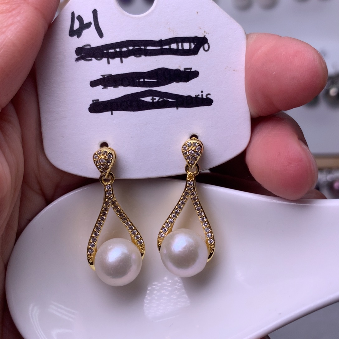 未镶嵌耳饰淡水珍珠