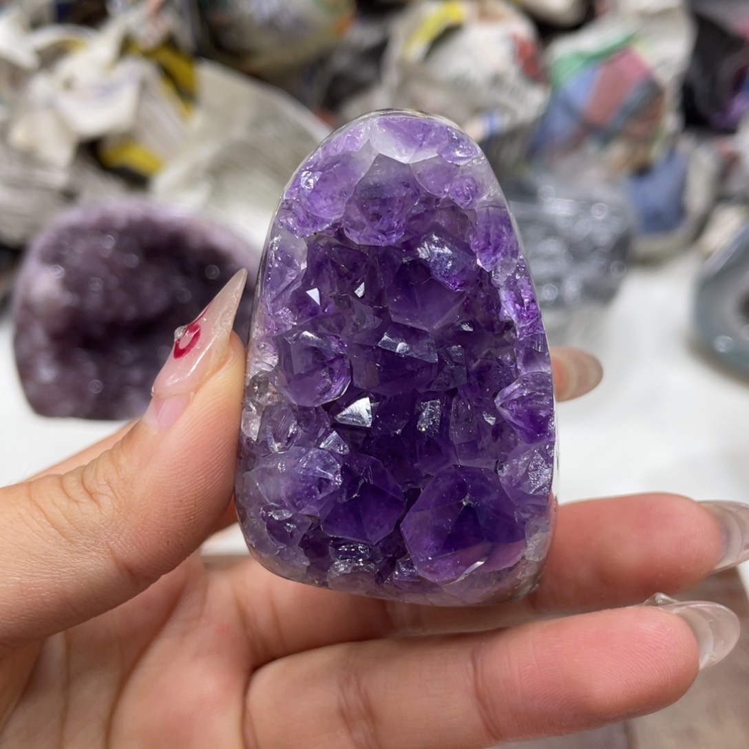 紫晶大型摆件（非配饰）未镶嵌