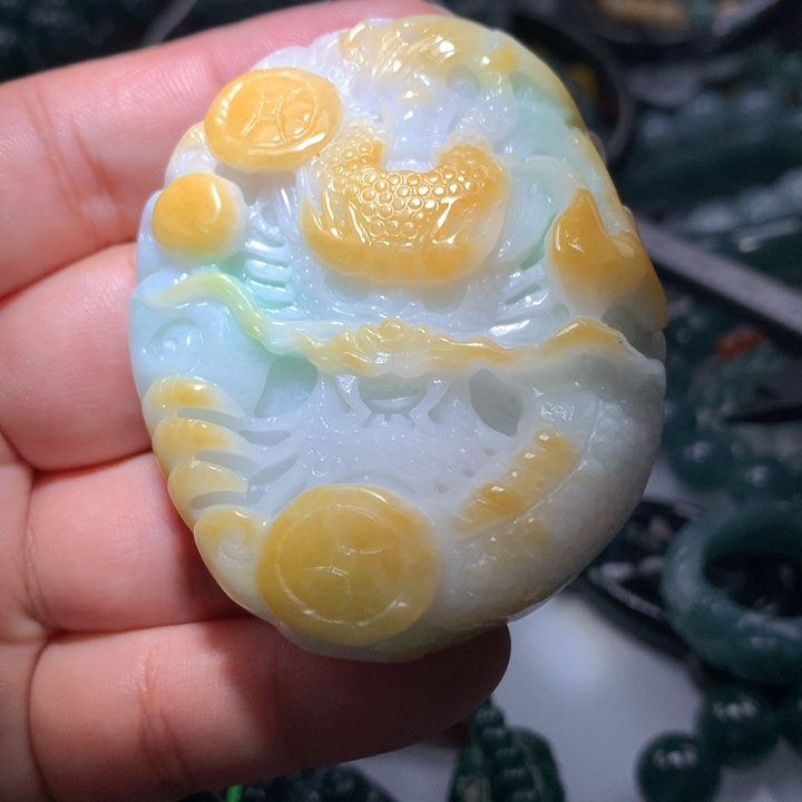 翡翠颈饰未镶嵌保真天然A货翡翠