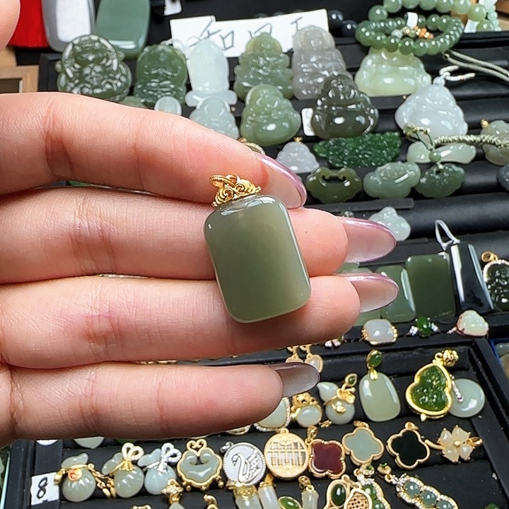 颈饰银S925镶嵌和田玉