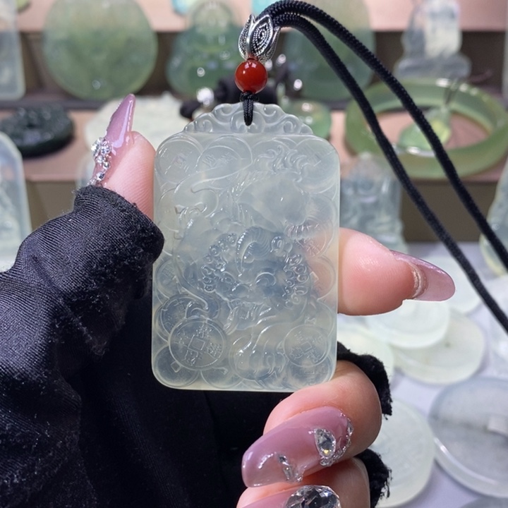 岫玉吊坠未镶嵌吊坠