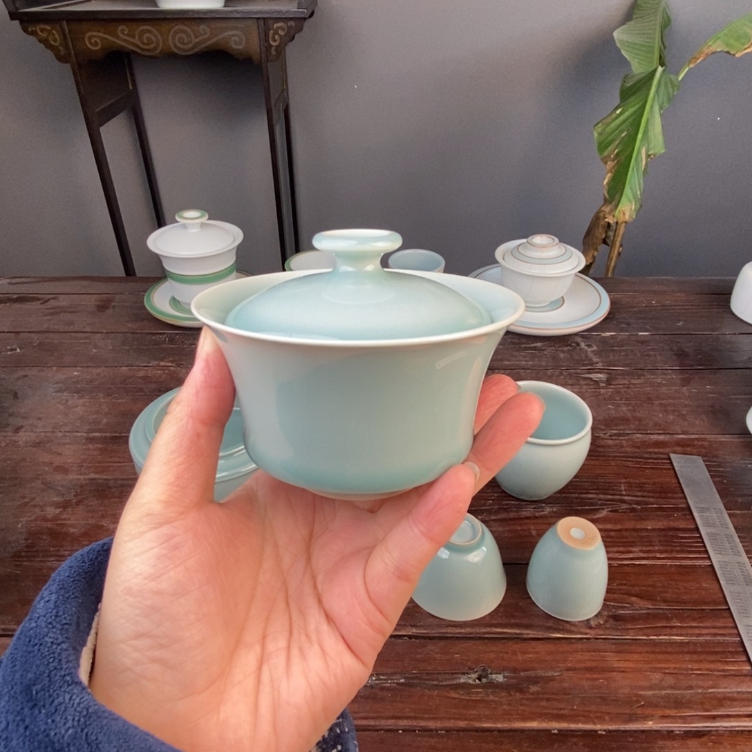 朱砂胎粉青釉马蹄盖碗 不开片