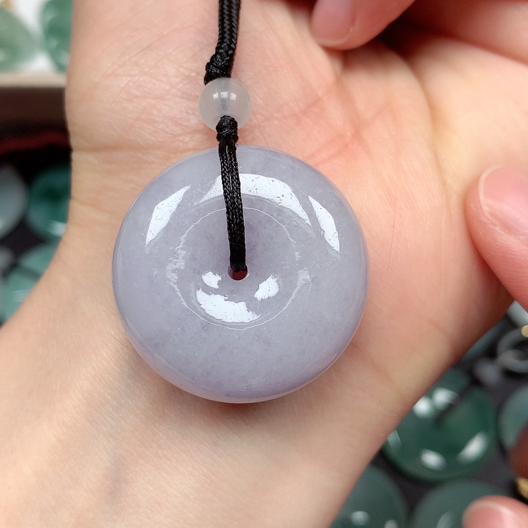 翡翠颈饰未镶嵌平安扣A