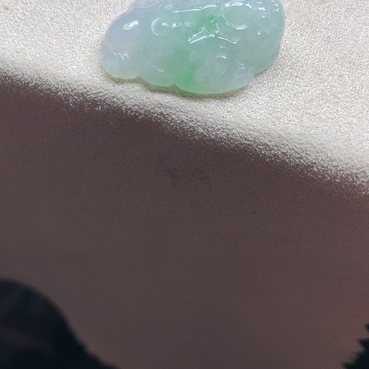 翡翠颈饰未镶嵌吊坠