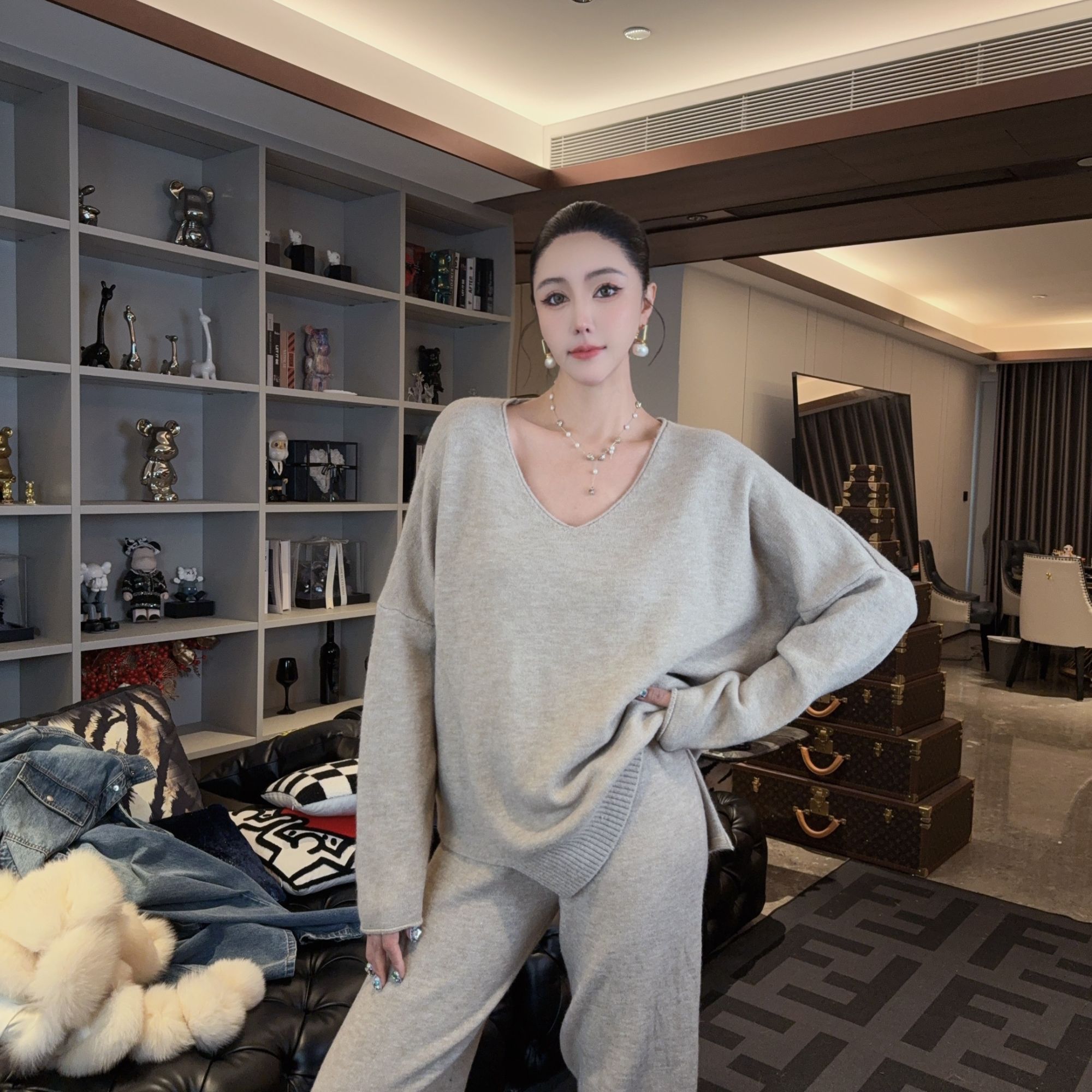 DIYI【温柔女神】黑白杏三色净版V领长袖阔腿裤套装TZ14259