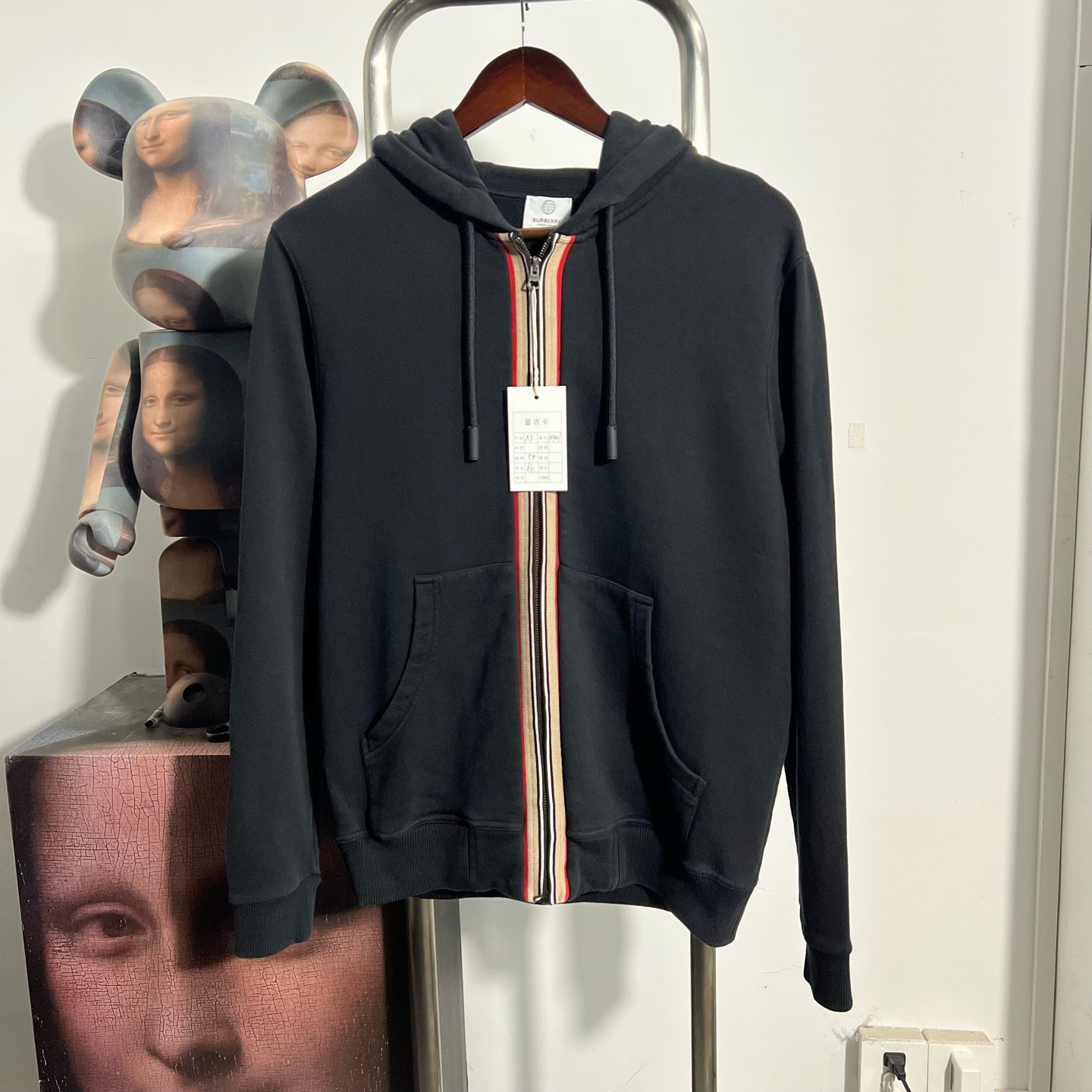 99新 BURBERRY/博柏利 拉链条纹外套 x1401尺码：XS 衣长66 胸围54