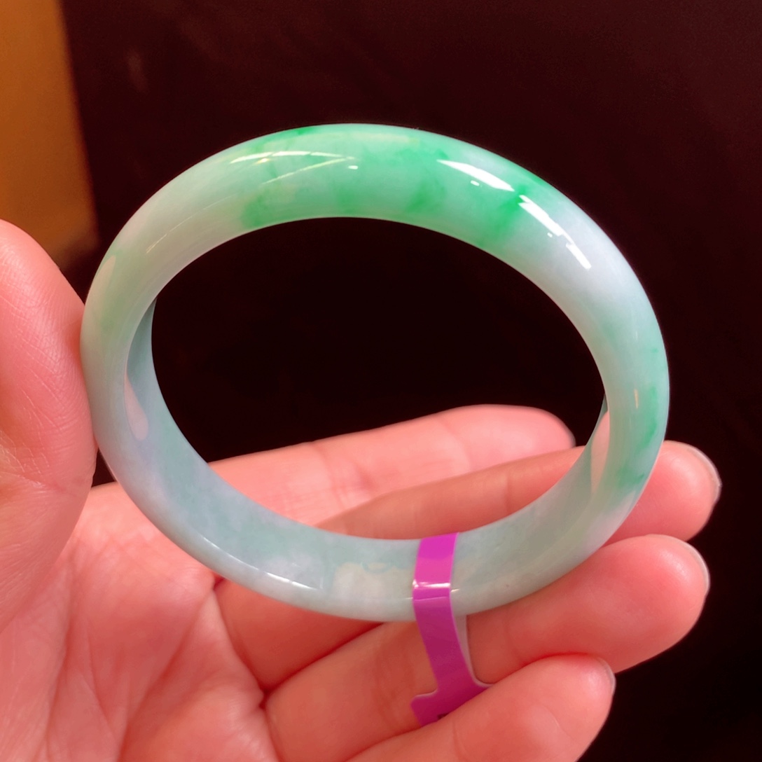 翡翠手镯未镶嵌缅甸翡翠