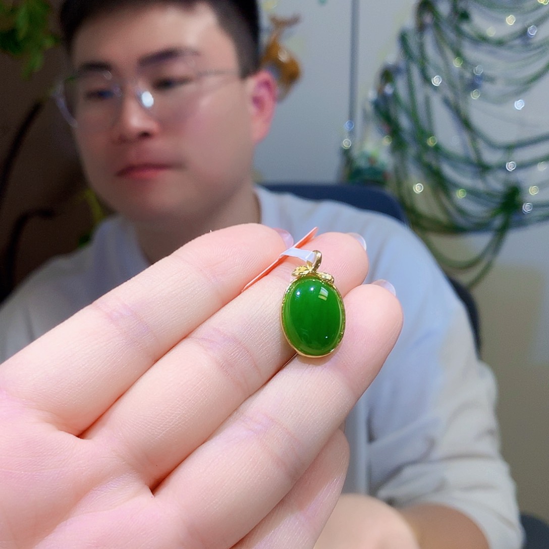 颈饰银S925镀金镶嵌和田玉（碧玉）