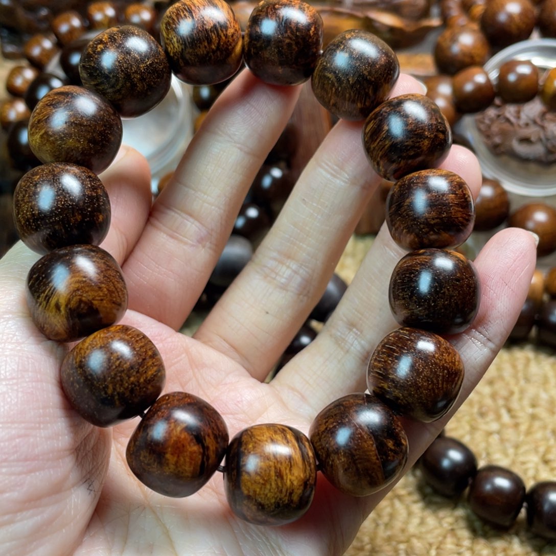 贡木其他往***风贡木手串