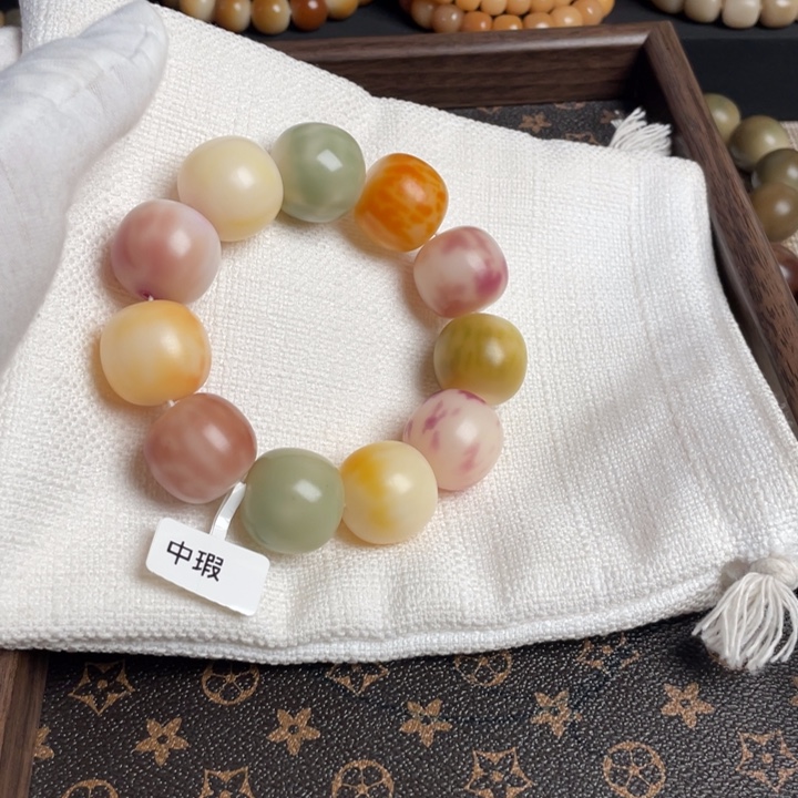 吊坠菩提根/象牙果2.3，桶