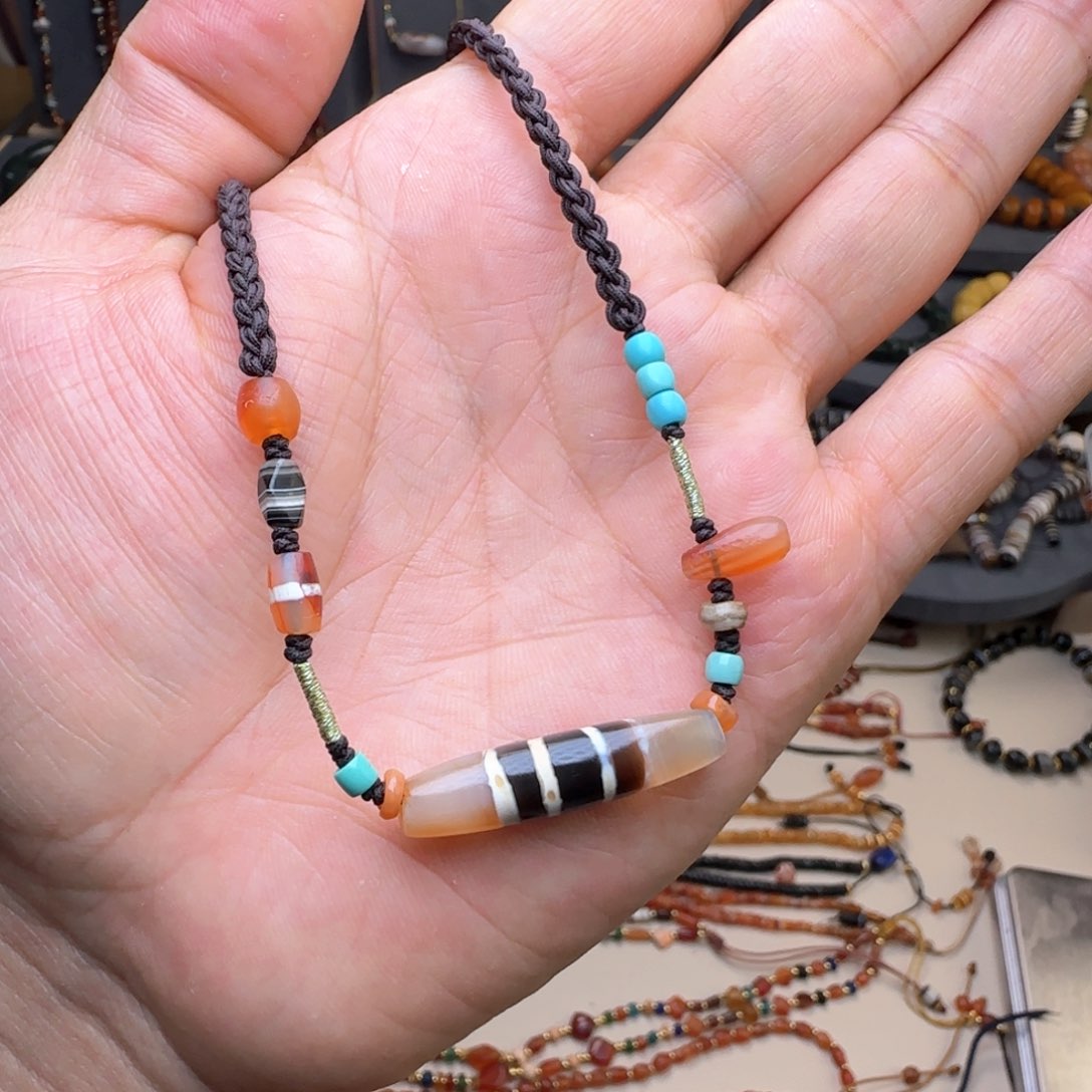 玛瑙/玉髓颈饰未镶嵌