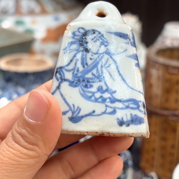 盖碗品相端正陶瓷