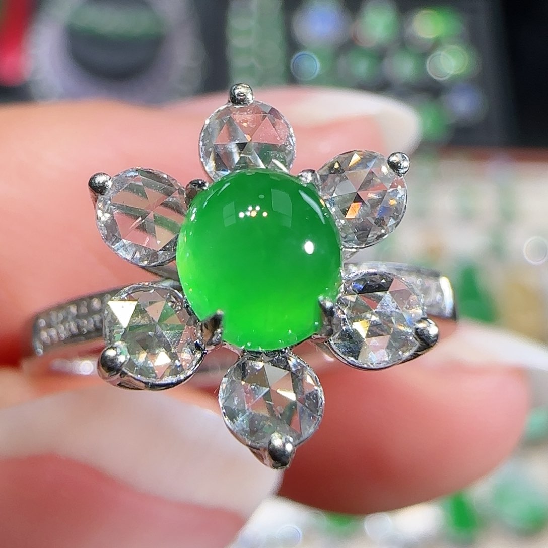 翡翠吊坠(不含链)18K金镶嵌